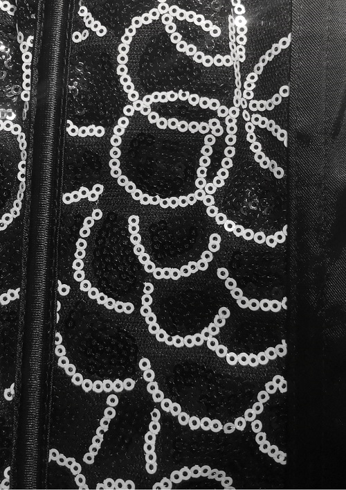 Satin corsage med paillet mønster